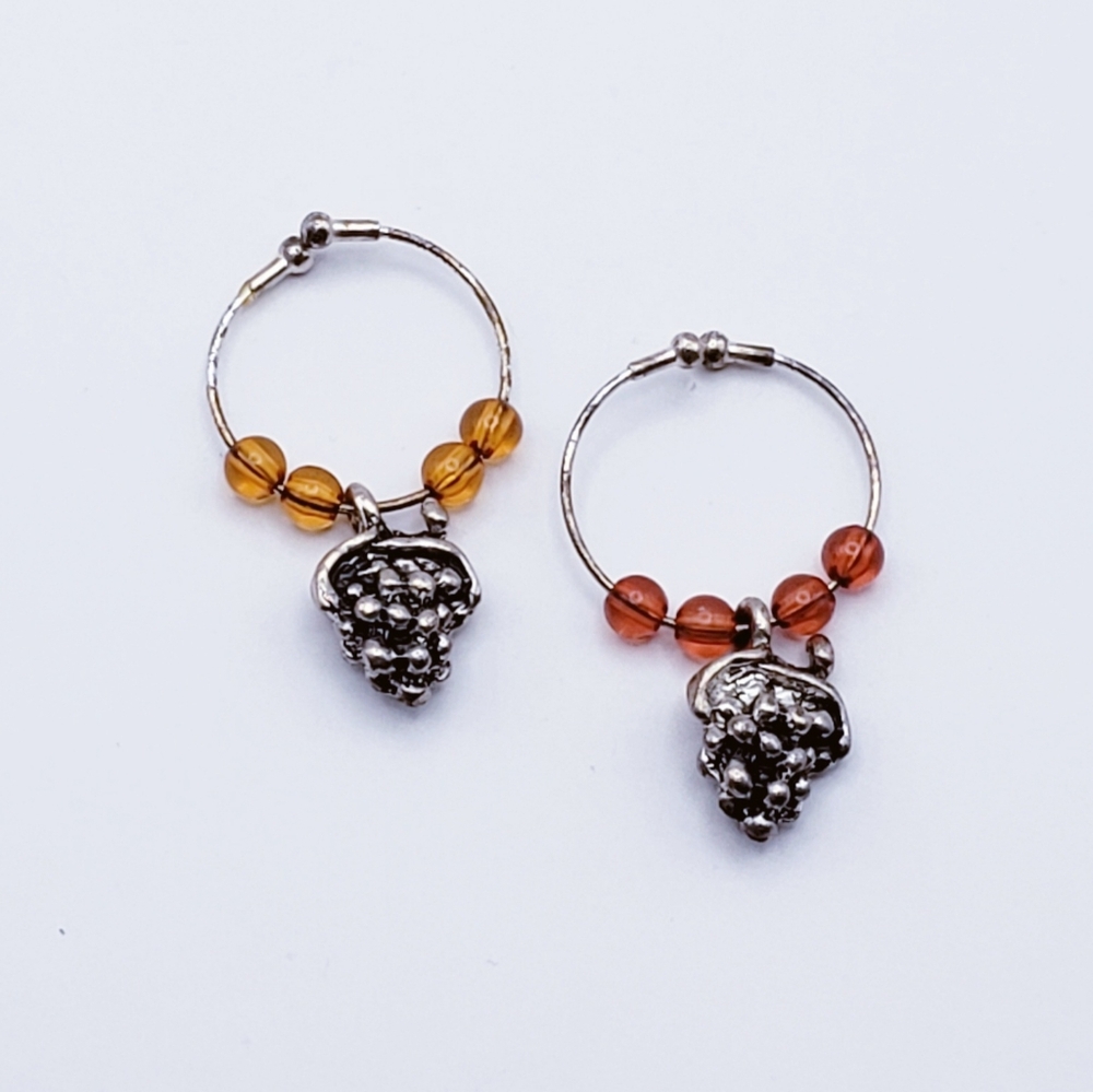 Adorable Vintage Pair Of Silver Grape Cluster Wine Charms